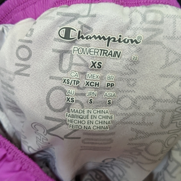 Workout shorts - Picture 3 of 3